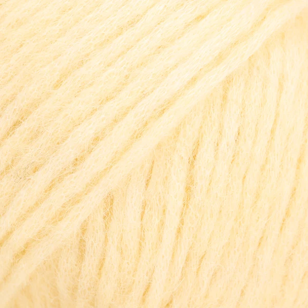 DROPS Air Uni Colour 65 amarillo claro