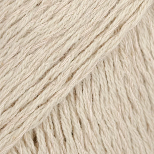 DROPS Belle Uni Colour 23 crema de menta