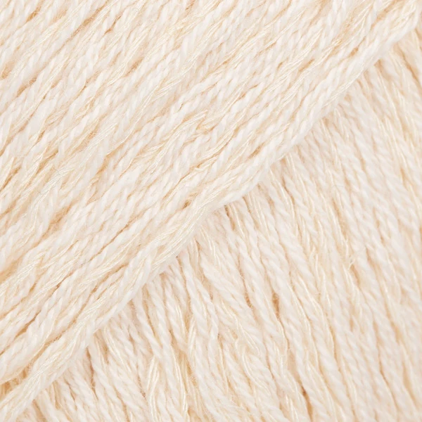 DROPS Belle Uni Colour 02 blanco roto
