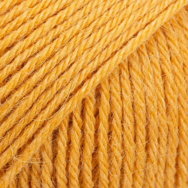 DROPS Nord Uni Colour 18 vara de oro