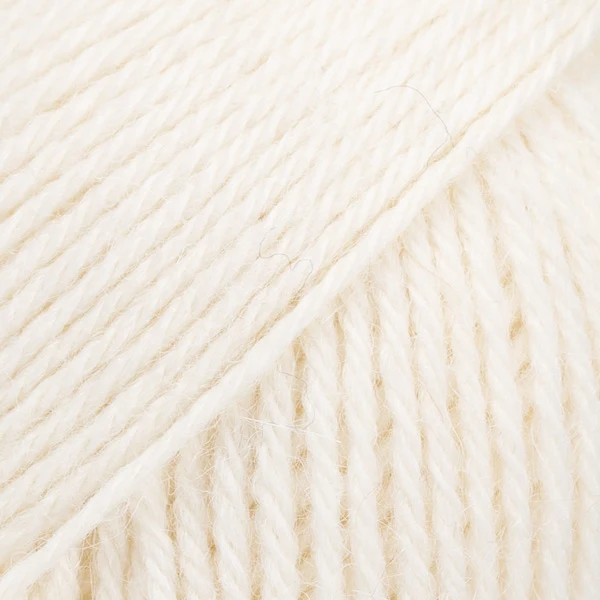 DROPS Nord Uni Colour 01 blanco roto
