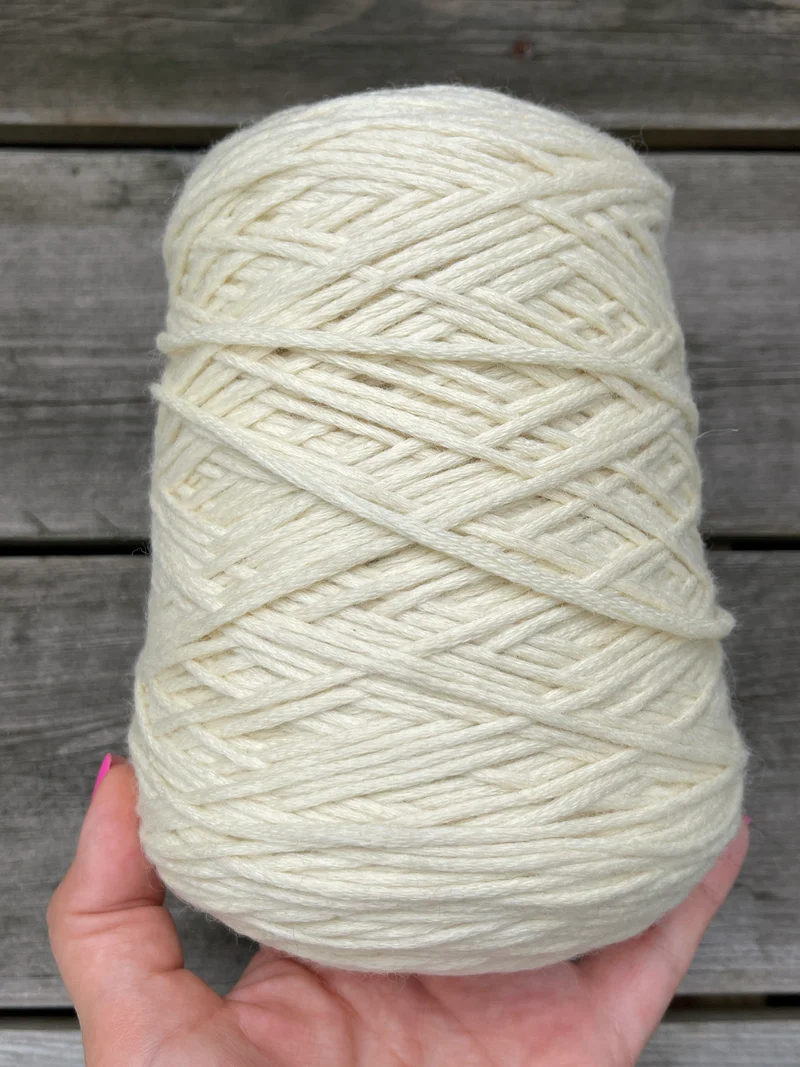 Filati Crochet lechoso