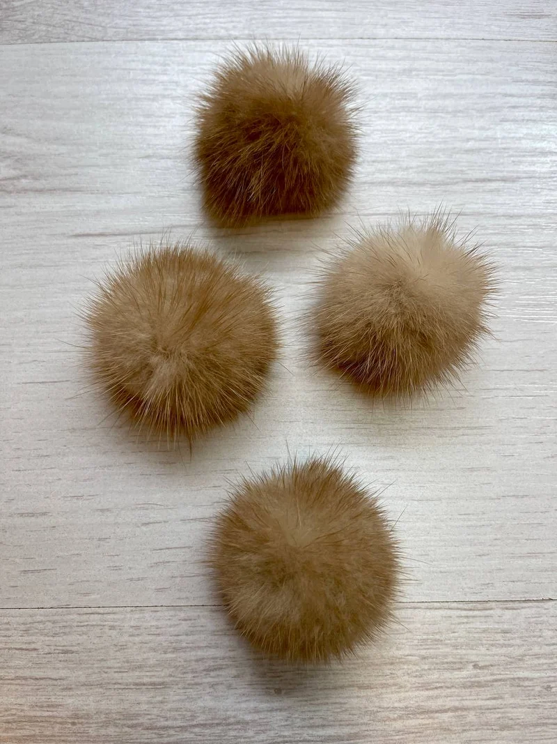 Pompón de piel de visón 100% natural (marrón claro)