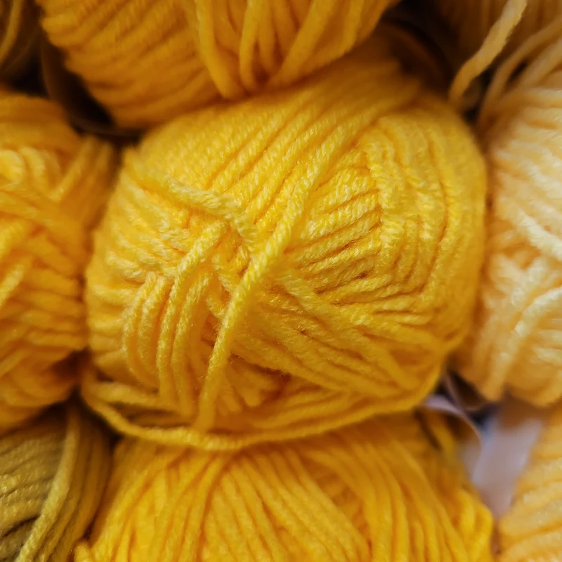 Fluffy Giallo, Filato Baby N.9