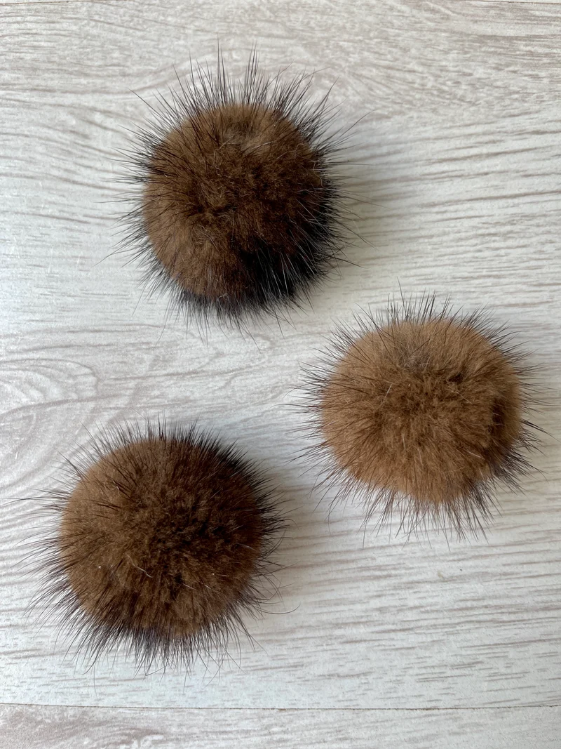 Pompón de piel de visón 100% natural (marrón)
