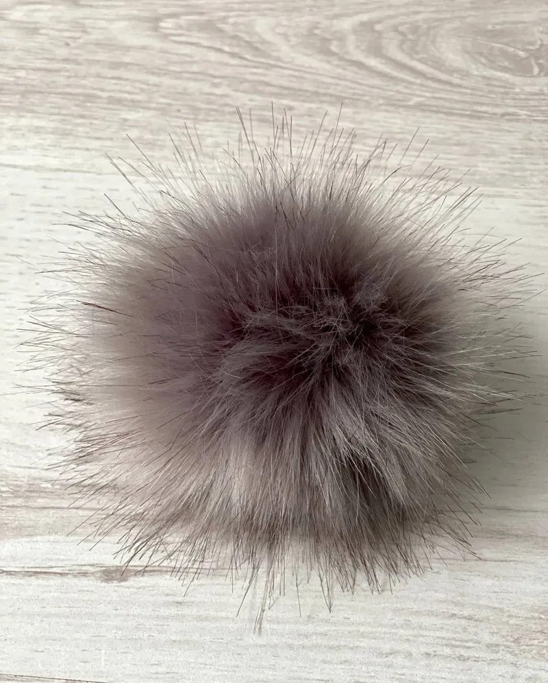 Pompón (eco) gris