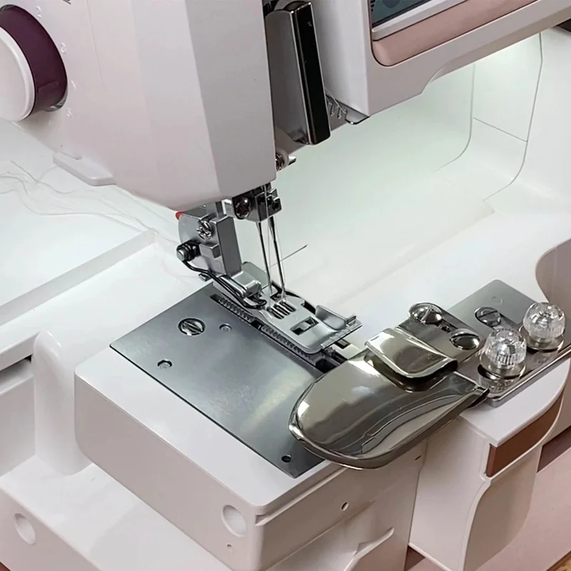 HUSQVARNA® VIKING® Coverstitch Hemmer