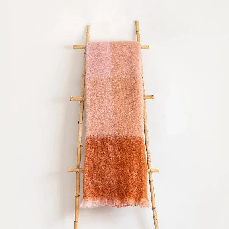Manta Mohair Cuadros Rosas