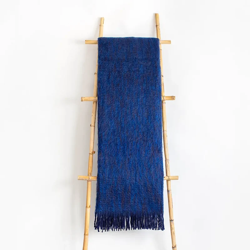 Manta Mohair Diana Azul Marino