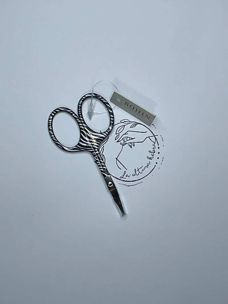 Tijeras Bohin de bordar de 9 cm - Colección Sauvage Cebra