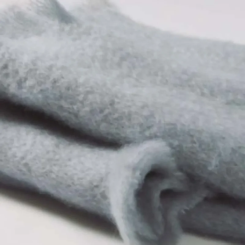 Manta Mohair Gris Perla