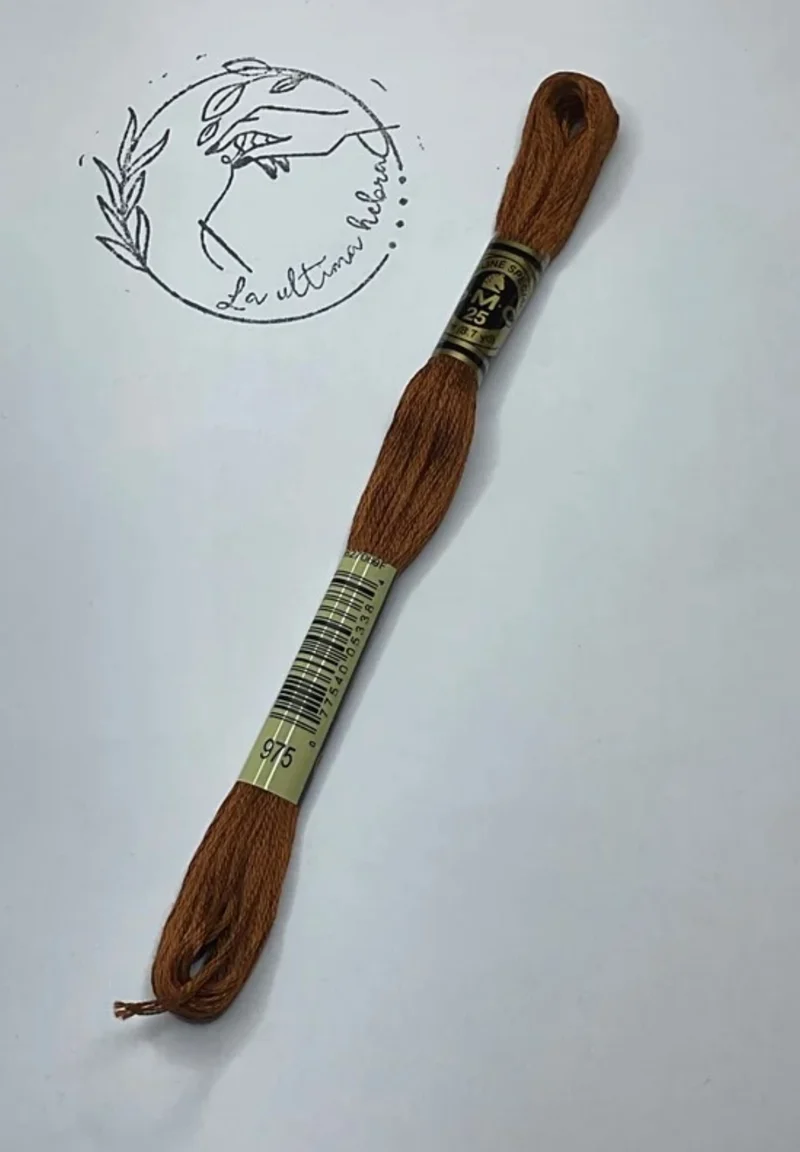 Madeja de bordado DMC - REF.975