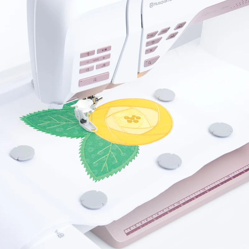 HUSQVARNA® VIKING® Quilter's Metal Hoop 200 x 200 mm